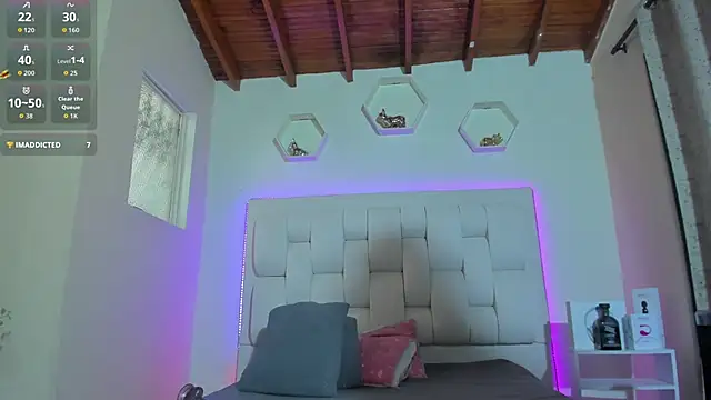 shanakendall online show from November 20, 2:28 pm