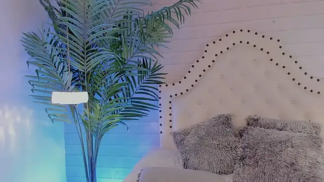  Eurekaa  online show from January 26, 3:38 am