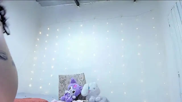 Snapshot of ms_pickless chatting on March 25, 3:29 pm ms pickless online show from March 25, 3:29 pm