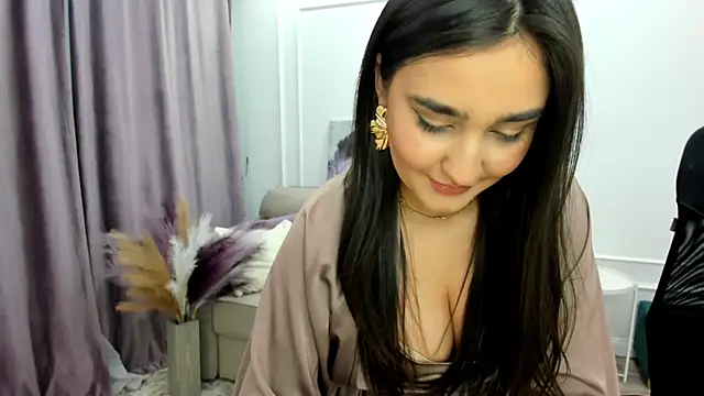 GoldenHeart 1 online show from February 22, 4:40 pm