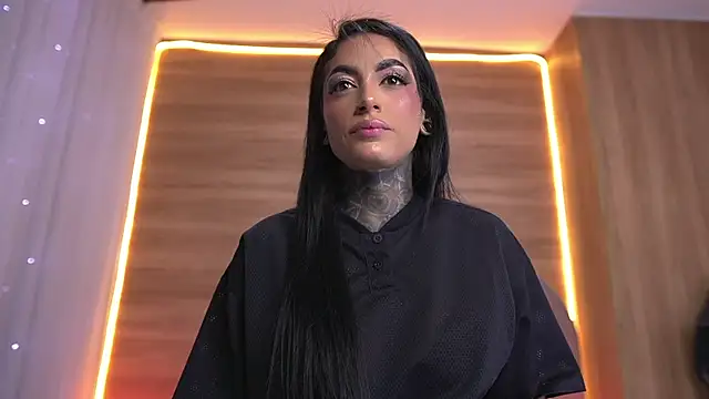danna berlin  online show from July 25, 7:11 pm