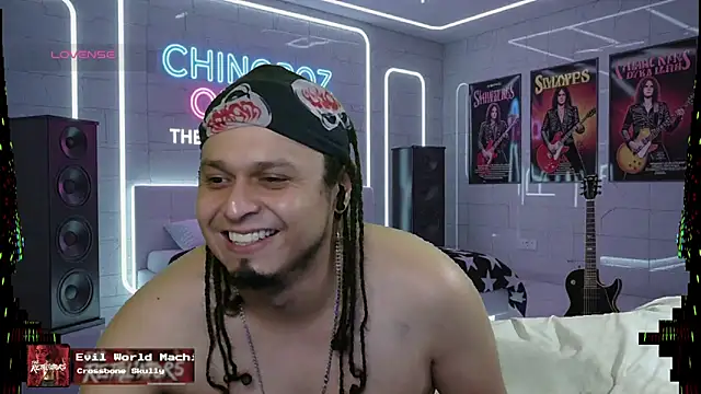 Snapshot of chino_roz chatting on October 18, 12:57 am chino roz online show from October 18, 12:57 am