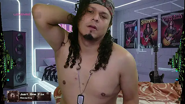 Snapshot of chino_roz chatting on October 21, 8:48 am chino roz online show from October 21, 8:48 am