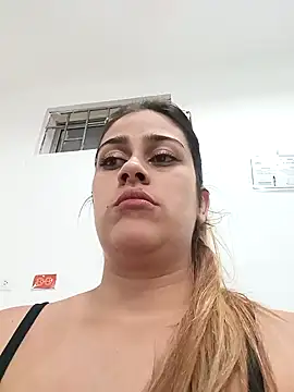 Latina sexy1 online show from February 15, 1:42 am