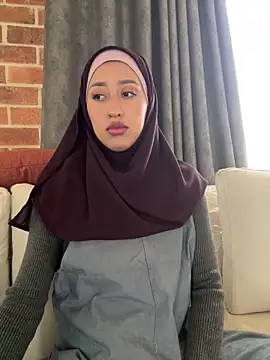 adila anich online show from March 8, 9:18 pm