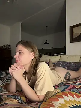 LeyaJohnson online show from November 15, 1:40 pm