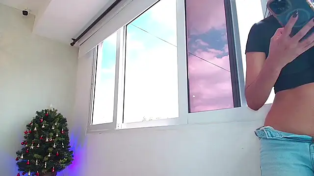 Sassy--Girl online show from November 27, 6:10 pm