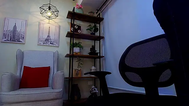 Sassy--Girl online show from February 18, 6:26 pm