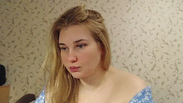 mmmPinUpGirl online show from February 7, 7:06 pm