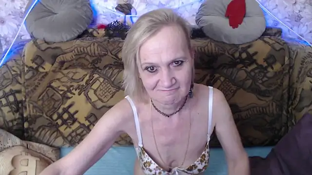 MissBekker online show from December 31, 9:39 pm