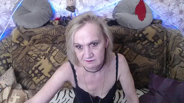 MissBekker online show from January 10, 11:43 am