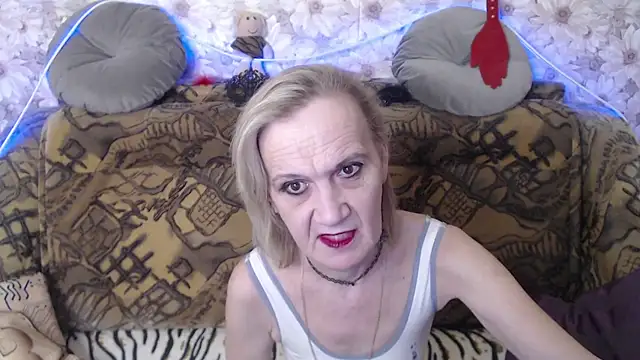 MissBekker online show from January 11, 8:43 pm