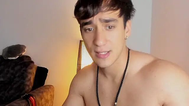 Snapshot of AlexRivera6 chatting on November 26, 7:48 pm AlexRivera6 online show from November 26, 7:48 pm