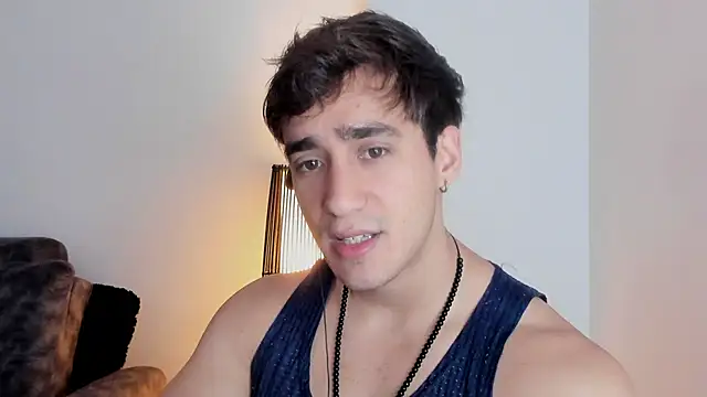 Snapshot of AlexRivera6 chatting on November 27, 5:04 pm AlexRivera6 online show from November 27, 5:04 pm