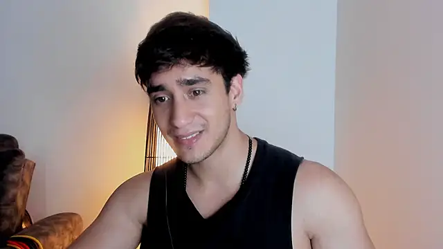 Snapshot of AlexRivera6 chatting on December 1, 12:59 am AlexRivera6 online show from December 1, 12:59 am