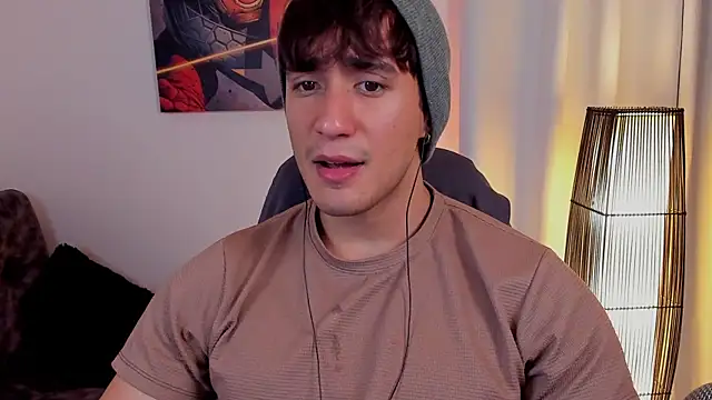 Snapshot of AlexRivera6 chatting on April 2, 1:31 pm AlexRivera6 online show from April 2, 1:31 pm