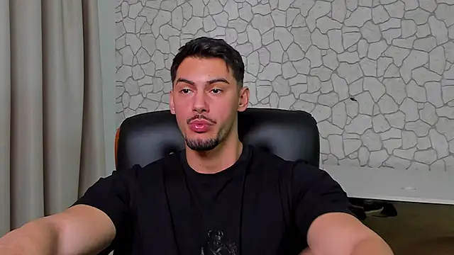 Snapshot of ClintMasters chatting on February 23, 6:33 am ClintMasters online show from February 23, 6:33 am