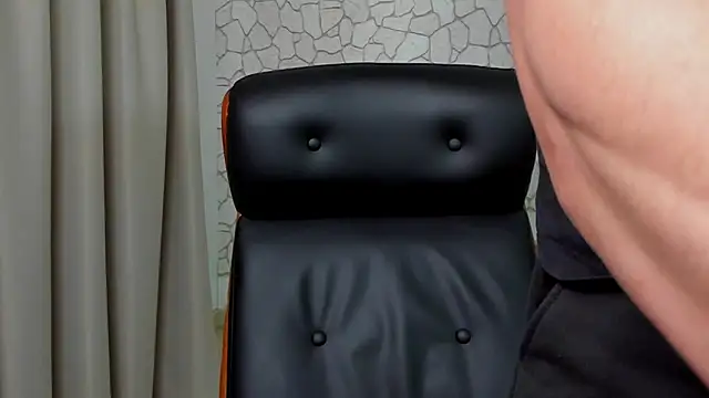 Snapshot of ClintMasters chatting on February 26, 7:18 am ClintMasters online show from February 26, 7:18 am