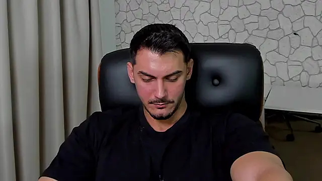 Snapshot of ClintMasters chatting on March 14, 5:57 am ClintMasters online show from March 14, 5:57 am