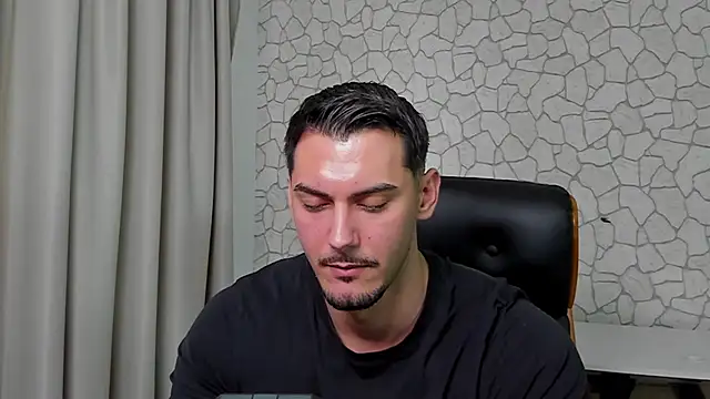 Snapshot of ClintMasters chatting on March 27, 6:30 am ClintMasters online show from March 27, 6:30 am