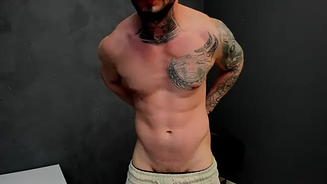 Snapshot of BrianHunts chatting on January 12, 1:27 pm BrianHunts online show from January 12, 1:27 pm