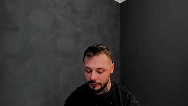 Snapshot of BrianHunts chatting on January 14, 10:38 am BrianHunts online show from January 14, 10:38 am