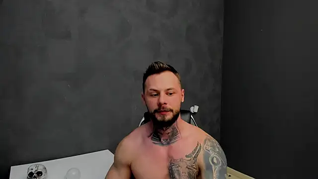 Snapshot of BrianHunts chatting on February 26, 6:26 am BrianHunts online show from February 26, 6:26 am