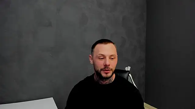 Snapshot of BrianHunts chatting on March 3, 10:06 am BrianHunts online show from March 3, 10:06 am