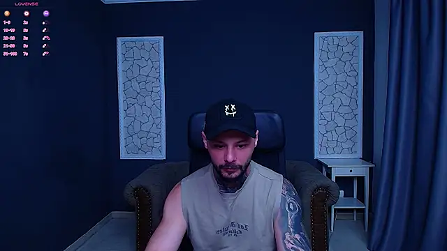 Snapshot of BrianHunts chatting on September 11, 4:34 am BrianHunts online show from September 11, 4:34 am