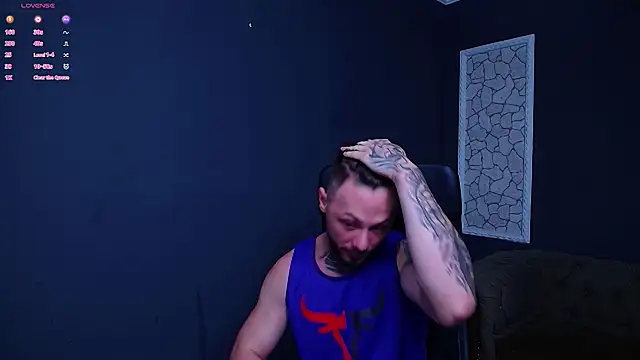 Snapshot of BrianHunts chatting on October 5, 4:22 am BrianHunts online show from October 5, 4:22 am