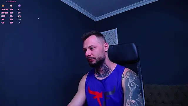 Snapshot of BrianHunts chatting on October 24, 4:53 am BrianHunts online show from October 24, 4:53 am