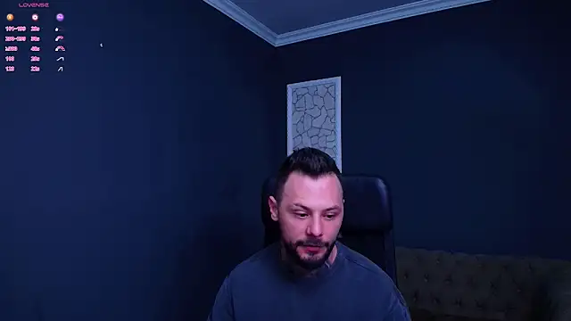 Snapshot of BrianHunts chatting on October 26, 5:46 am BrianHunts online show from October 26, 5:46 am