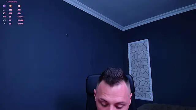 Snapshot of BrianHunts chatting on October 29, 5:42 am BrianHunts online show from October 29, 5:42 am