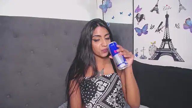 Delilah Blazee online show from September 15, 10:21 pm