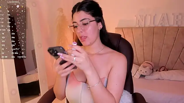  Niah  online show from March 7, 12:26 am