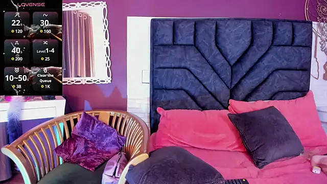 Mia-Bloom online show from February 11, 6:19 am