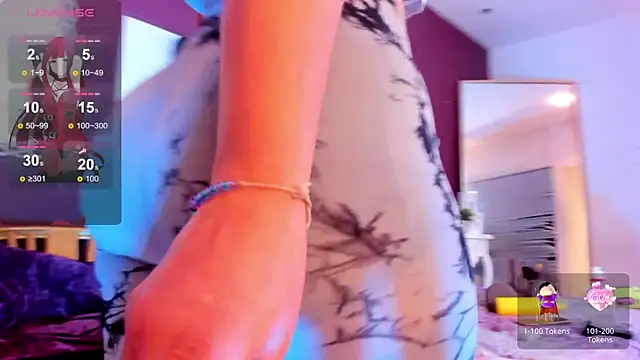 Mia-Bloom online show from March 7, 10:35 am