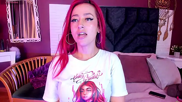 Mia-Bloom online show from March 11, 6:32 am