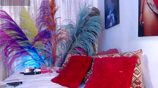 gatuwildhott online show from April 27, 2:59 pm