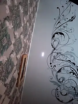 LeilaSaint online show from November 1, 7:10 am