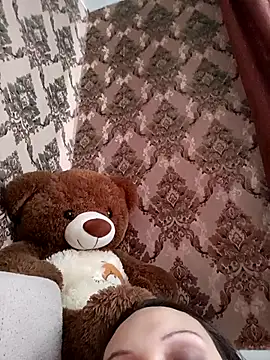 Snapshot of LeilaSaint chatting on March 13, 8:21 am LeilaSaint online show from March 13, 8:21 am