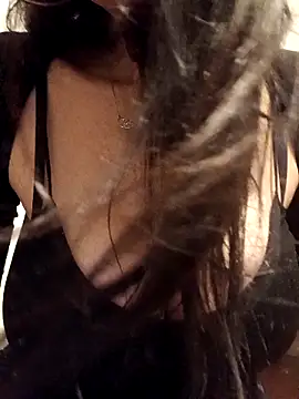 Snapshot of eva750 chatting on December 17, 3:40 pm eva750 online show from December 17, 3:40 pm