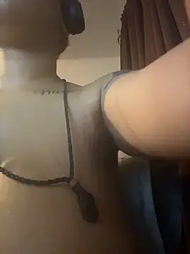 nickytheehawtie online show from March 23, 1:09 am