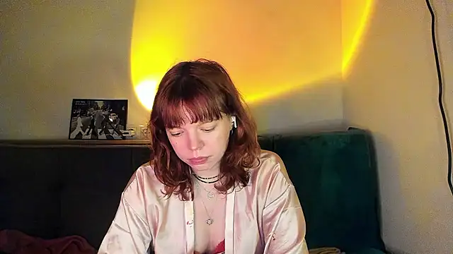 ClancyMorissey online show from December 5, 12:52 am