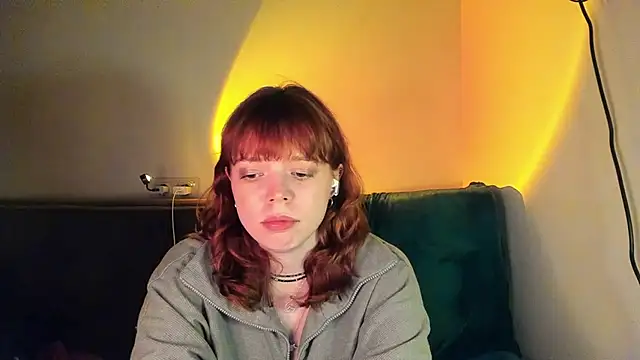 ClancyMorissey online show from December 14, 9:24 pm