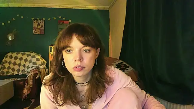 Snapshot of ClancyMorissey chatting on October 31, 6:20 pm ClancyMorissey online show from October 31, 6:20 pm