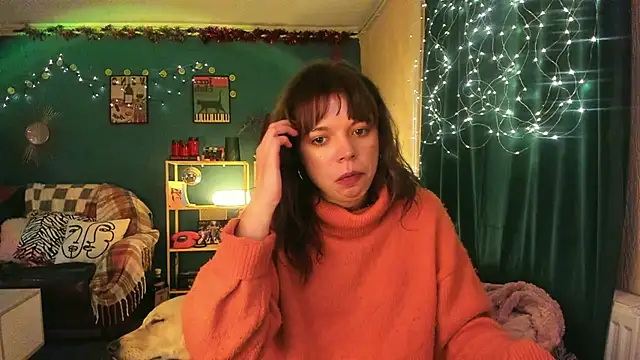 ClancyMorissey online show from December 17, 7:09 pm