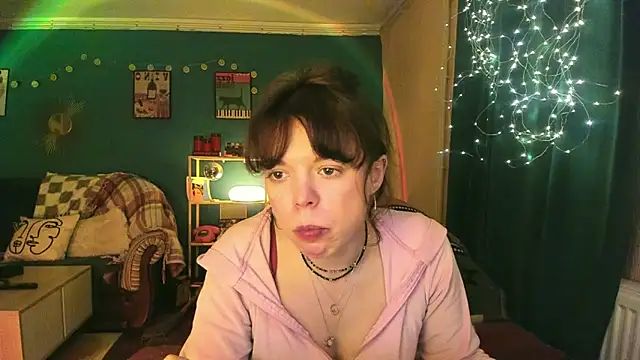 Snapshot of ClancyMorissey chatting on March 31, 5:24 pm ClancyMorissey online show from March 31, 5:24 pm