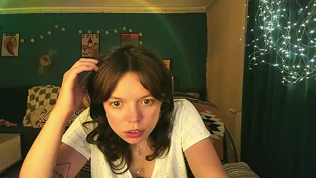 Snapshot of ClancyMorissey chatting on June 8, 1:28 am ClancyMorissey online show from June 8, 1:28 am
