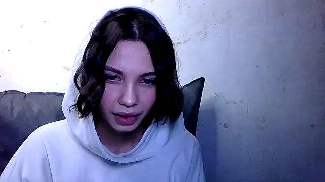 MiraPics online show from March 29, 4:18 pm